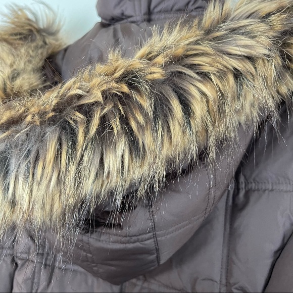 Weatherproof brown long puffer jacket with hood - Picture 4 of 12